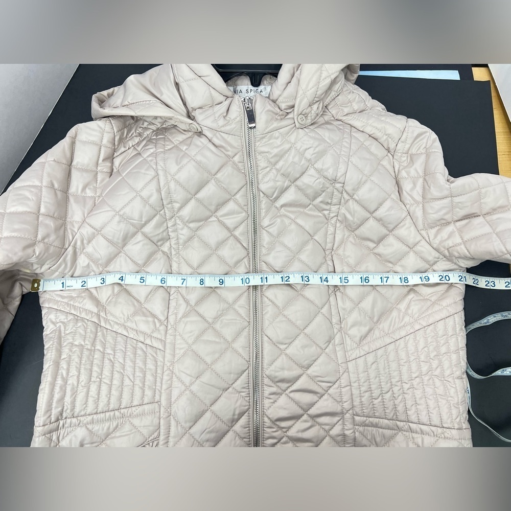 Brand new with tag Via Spiga's quilted coat is a cozy essential size Large - Picture 5 of 16